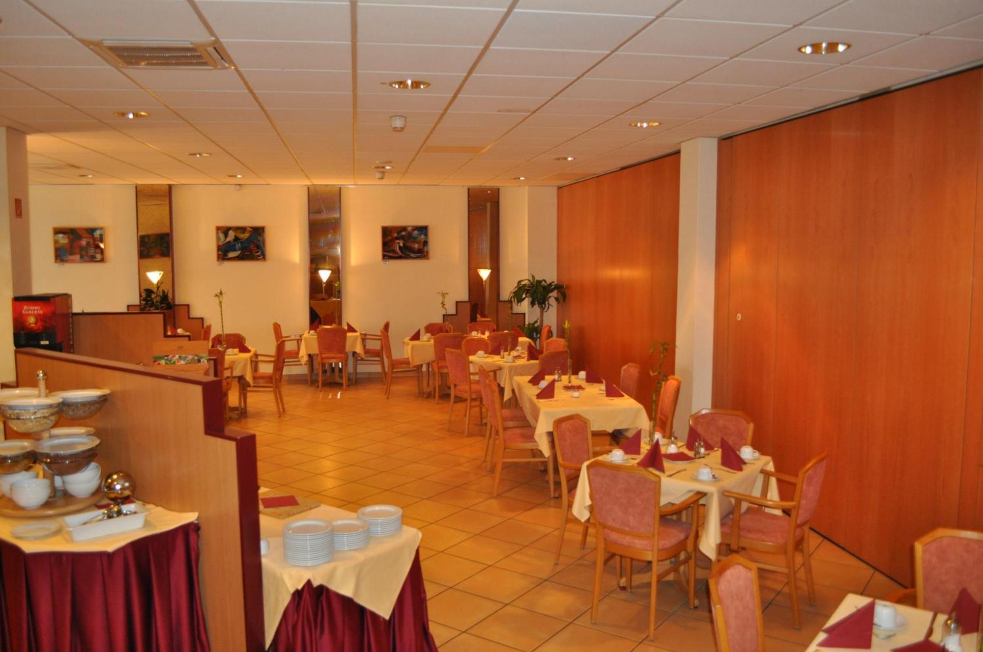 Trip Inn Hotel Frankfurt Airport Рюссельхайм Экстерьер фото