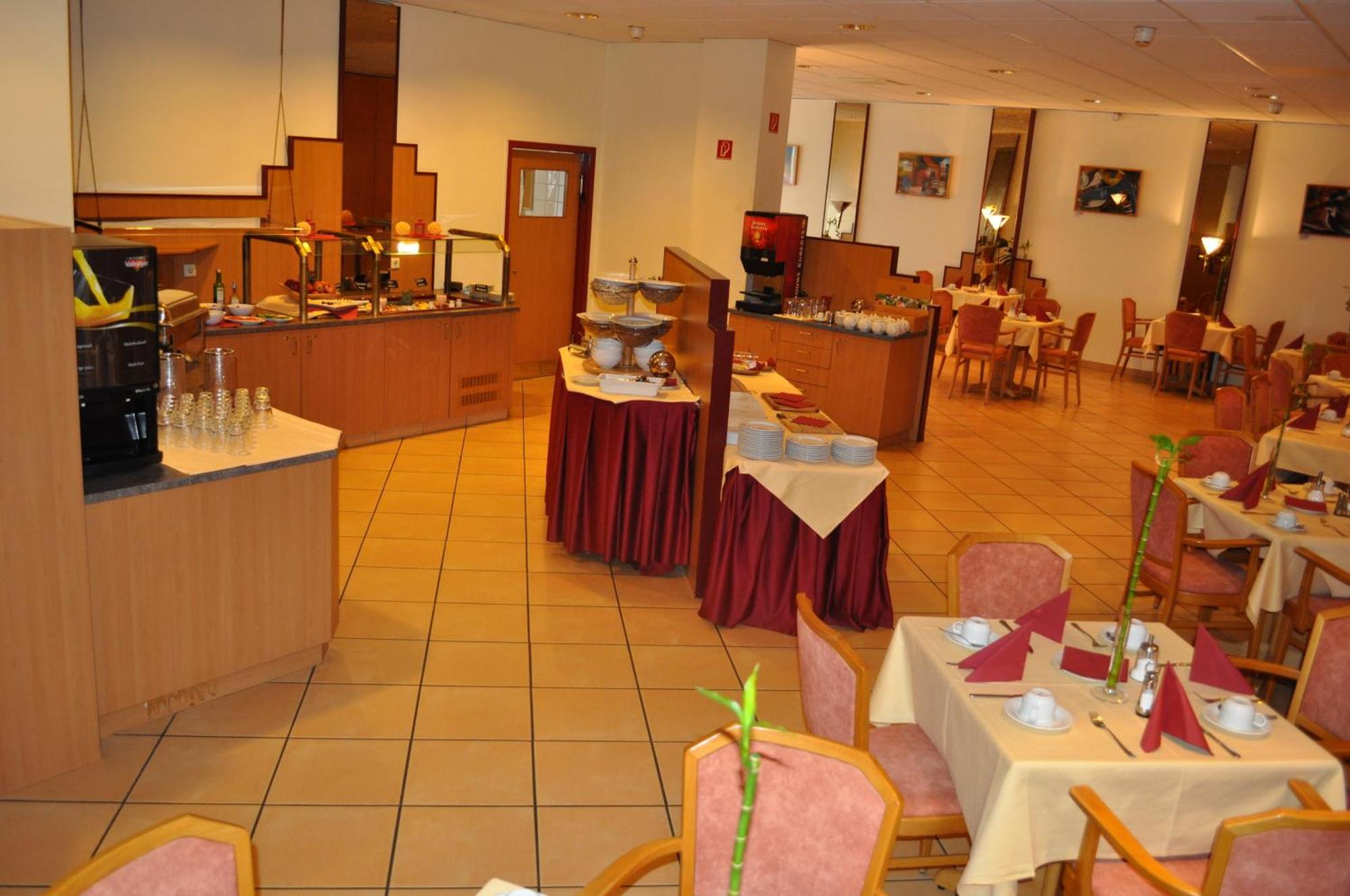 Trip Inn Hotel Frankfurt Airport Рюссельхайм Экстерьер фото