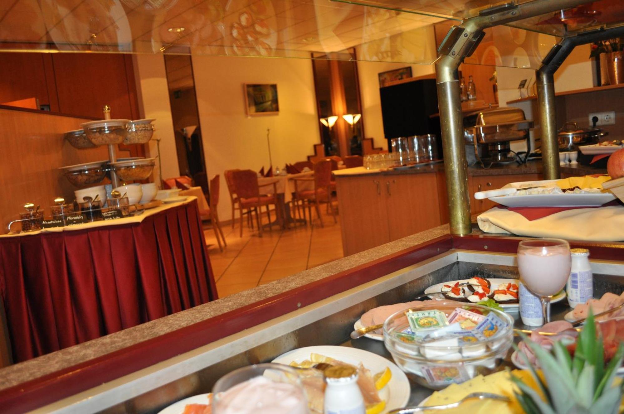 Trip Inn Hotel Frankfurt Airport Рюссельхайм Экстерьер фото