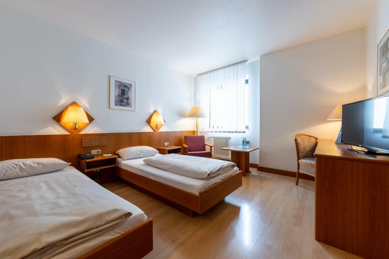 Trip Inn Hotel Frankfurt Airport Рюссельхайм Экстерьер фото