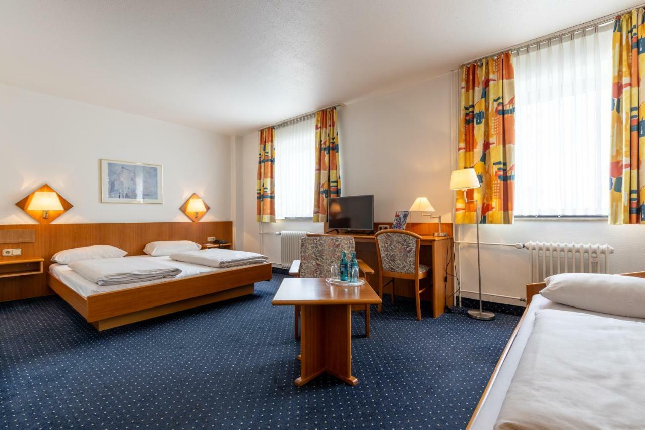 Trip Inn Hotel Frankfurt Airport Рюссельхайм Экстерьер фото