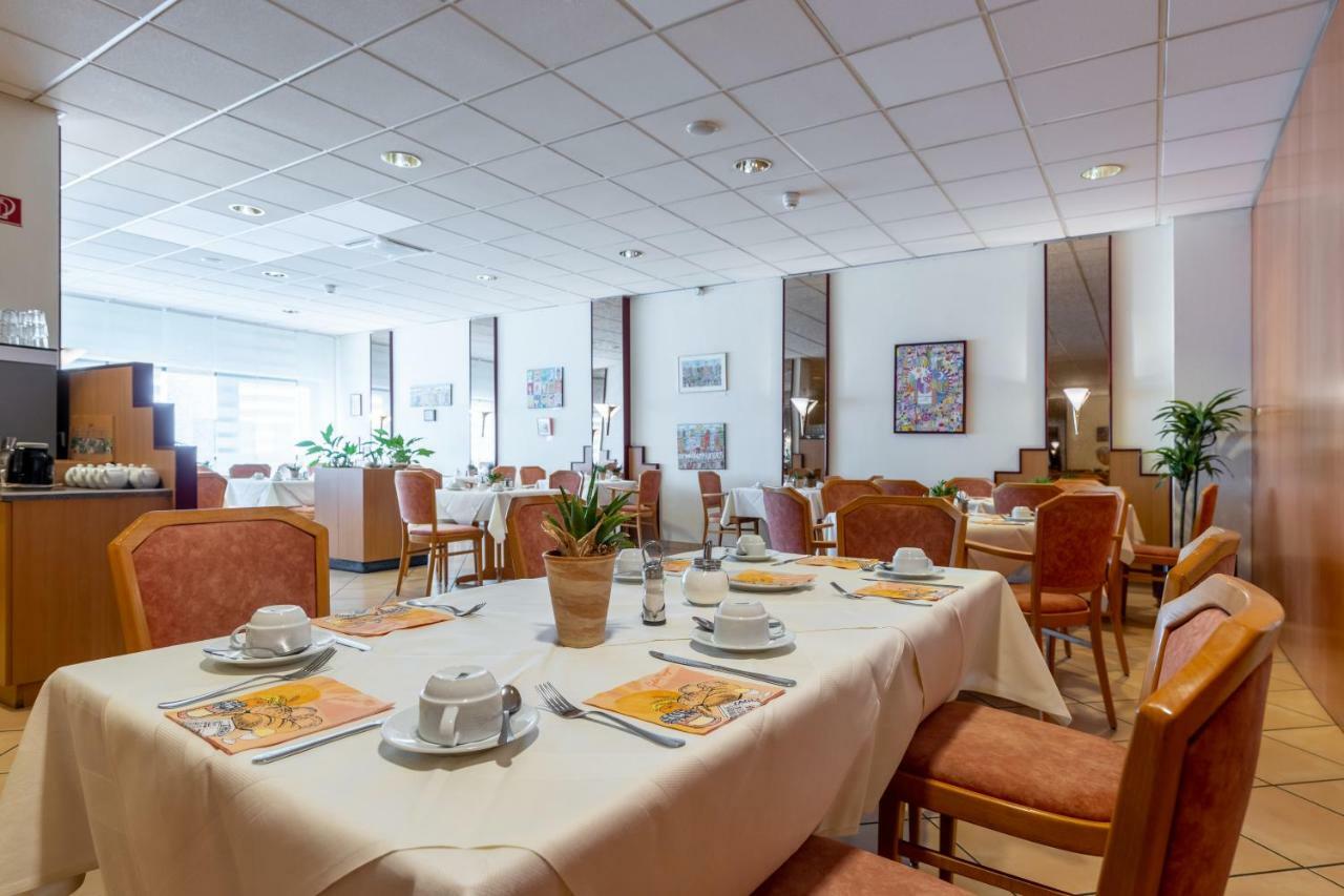 Trip Inn Hotel Frankfurt Airport Рюссельхайм Экстерьер фото